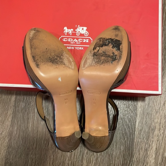 Coach pewter/metallic gray/grey size 11 heels/ pumps - Picture 9 of 14